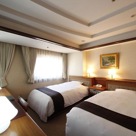 Hotel Hiroshima Garden Palace Exterior foto